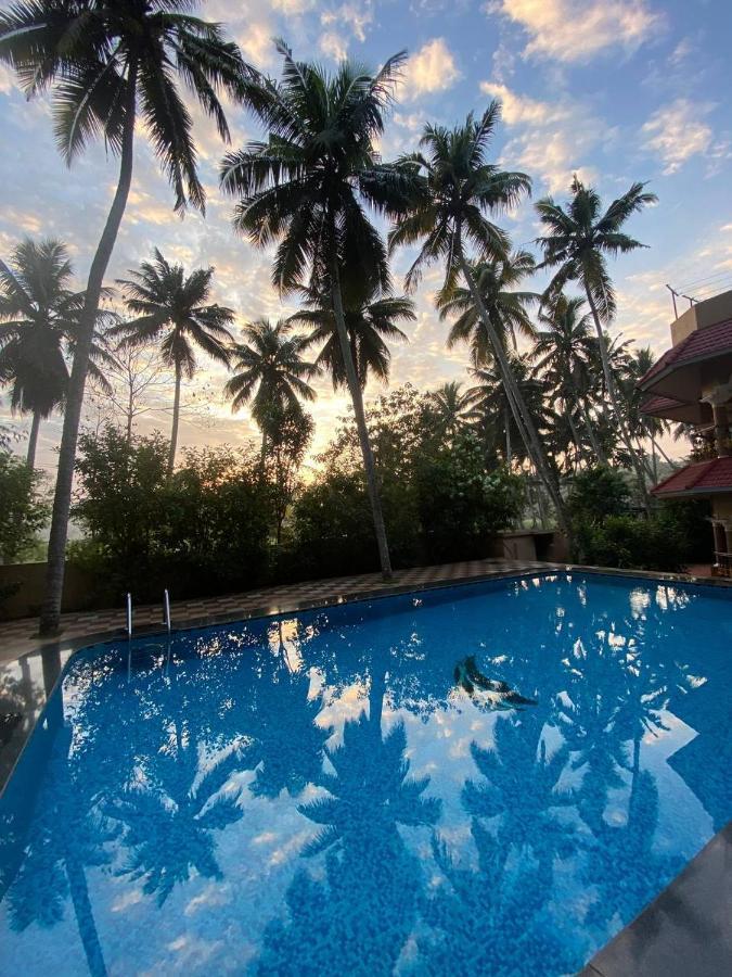 Ganesh Ayurveda Holiday Home Bed And Breakfast Kovalam Dış mekan fotoğraf