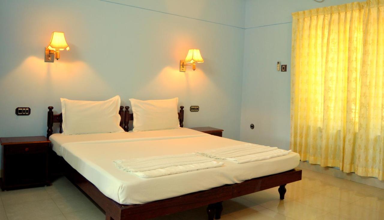 Ganesh Ayurveda Holiday Home Bed And Breakfast Kovalam Dış mekan fotoğraf