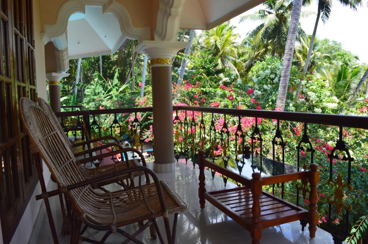 Ganesh Ayurveda Holiday Home Bed And Breakfast Kovalam Dış mekan fotoğraf
